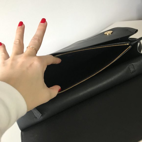 Tory Burch BlockT Satchel/Crossbody - Picture 7 of 10